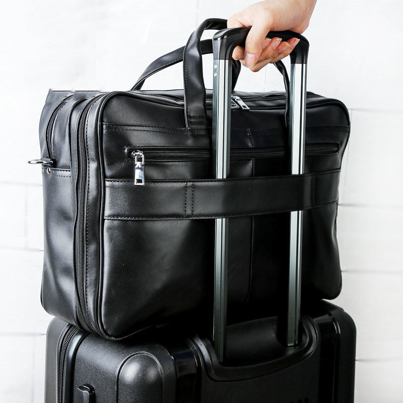 Sac à Bandoulière en Cuir Noir – Élégance Minimaliste
