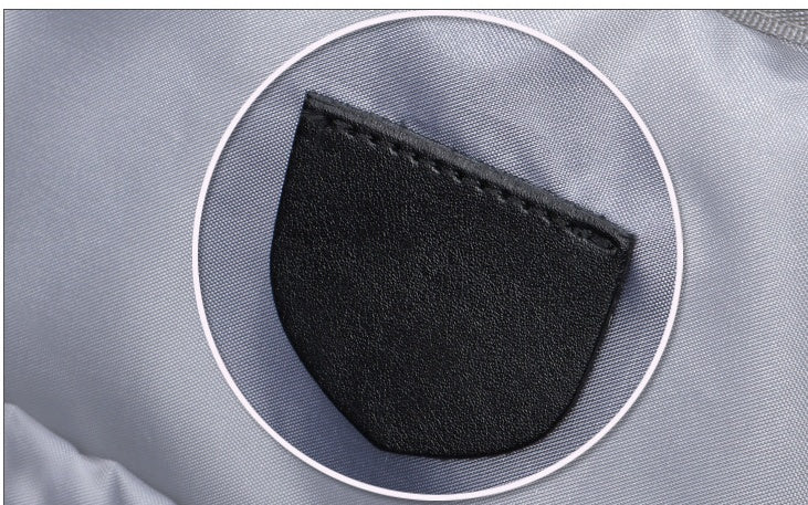 Sac à Dos Homme – Confort et Fonctionnalité pour le Quotidien et l’Aventure
Un sac à dos robuste et pratique pour les professionnels et aventuriers modernes
Un design polyvalent & une protection optimale
Optez pour ce sac à dos outdoor unisexe, conçu pour répondre aux exigences des trajets professionnels, des aventures en plein air et des déplacements quotidiens. Son design épuré et minimaliste en couleur unie assure une touche moderne et élégante, tandis que sa structure intermédiaire.