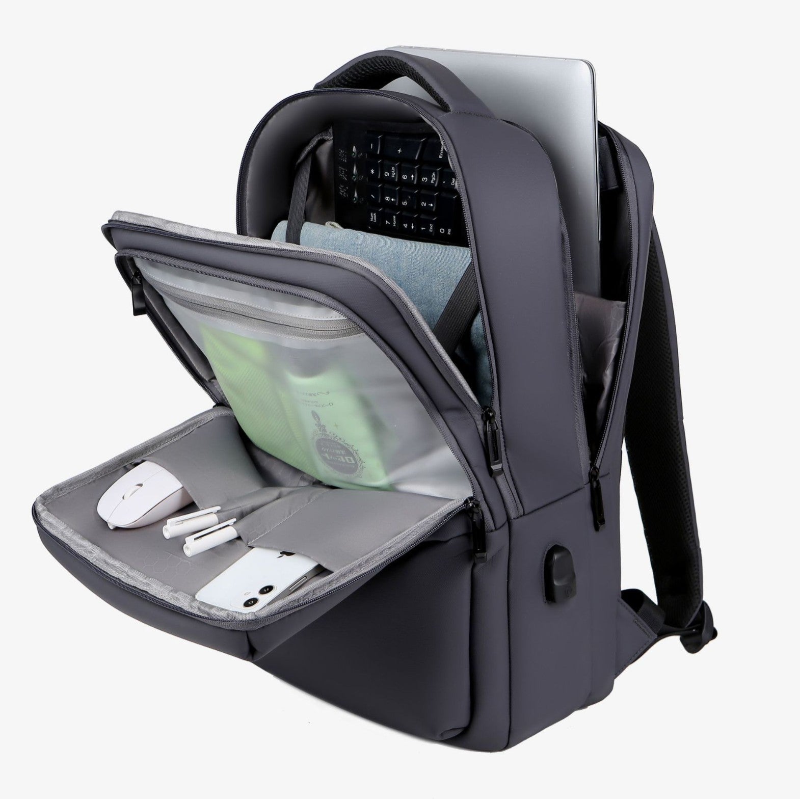 Sac à Dos Professionnel – Élégance, Confort et Capacité Maximale
Un sac à dos premium conçu pour les professionnels exigeants
Un design moderne & une praticité inégalée
Optez pour ce sac à dos business haut de gamme, conçu pour les voyages d'affaires, les trajets quotidiens et les escapades professionnelles. Son design minimaliste en couleur unie lui confère une allure élégante et intemporelle, idéale pour accompagner les professionnels soucieux de leur style.