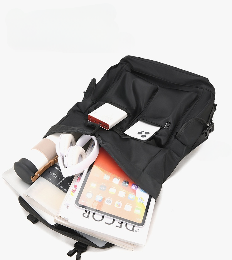 Sac à Dos Unisexe en Nylon Premium – Léger, Robuste & Moderne
Un accessoire polyvalent pour le quotidien et les aventures urbaines
Un équilibre parfait entre style, performance et confort
Découvrez ce sac à dos fonctionnel et stylé, conçu pour les aventuriers modernes, qu’ils soient voyageurs, étudiants ou citadins. Son design à rabat tendance offre une allure épurée, tout en garantissant une protection optimale et une organisation efficace.