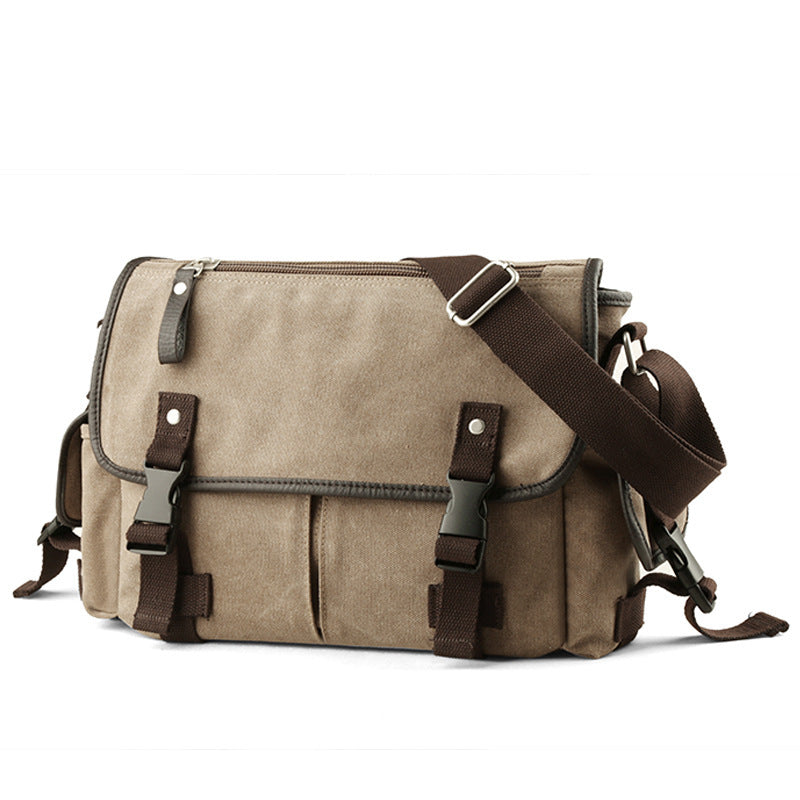 Sac Messager Urbain – Élégance Décontractée et Praticité Étudiante
Un sac minimaliste et fonctionnel pour le quotidien
Un design moderne et polyvalent
Le Sac Messager Urbain - Édition Étudiante Décontractée est conçu pour ceux qui recherchent une alliance parfaite entre style, praticité et confort. Fabriqué en toile haute qualité, il garantit résistance et légèreté, parfait pour un usage quotidien.
Avec sa conception carrée horizontale, ce sac offre une capacité idéale pour transporter vos essentiel
