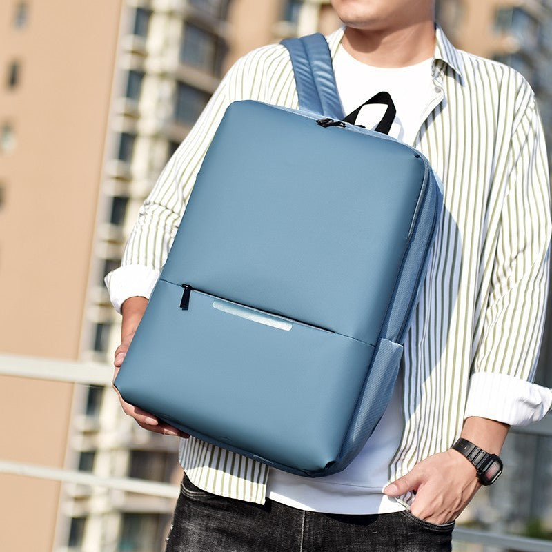 Sac à Dos Professionnel Imperméable – Élégance et Fonctionnalité
Un compagnon idéal pour les professionnels et les voyageurs modernes